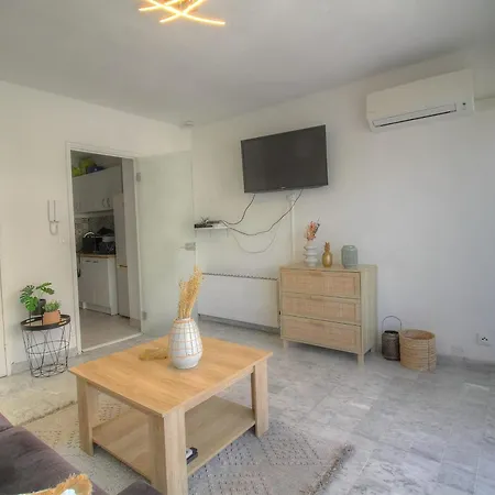 Charming Air-conditioned 'silvaplana' Studio With Parking Apartman *