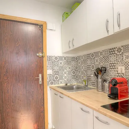 Charming Air-conditioned 'silvaplana' Studio With Parking * Antibes